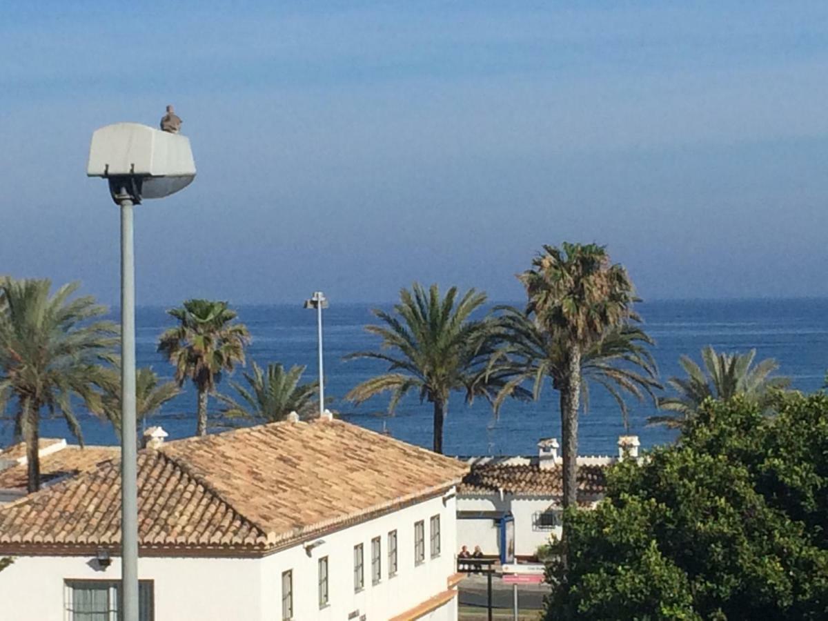 Frente Al Mar Apartment Benalmadena Bagian luar foto