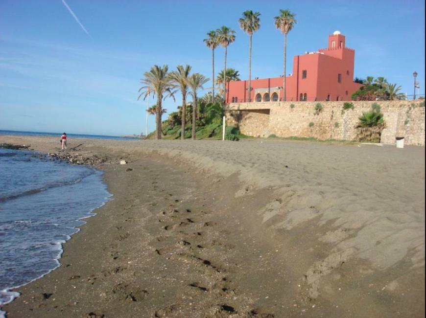 Frente Al Mar Apartment Benalmadena Bagian luar foto